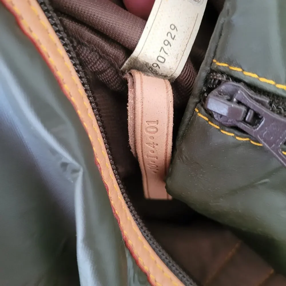 Hunting World Safari Today Duffle Bag Olive Green Leather Trim Travel Luggage